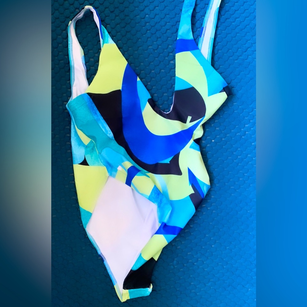 Allover Graphic Cut-out One Shoulder One Piece Swimsuit